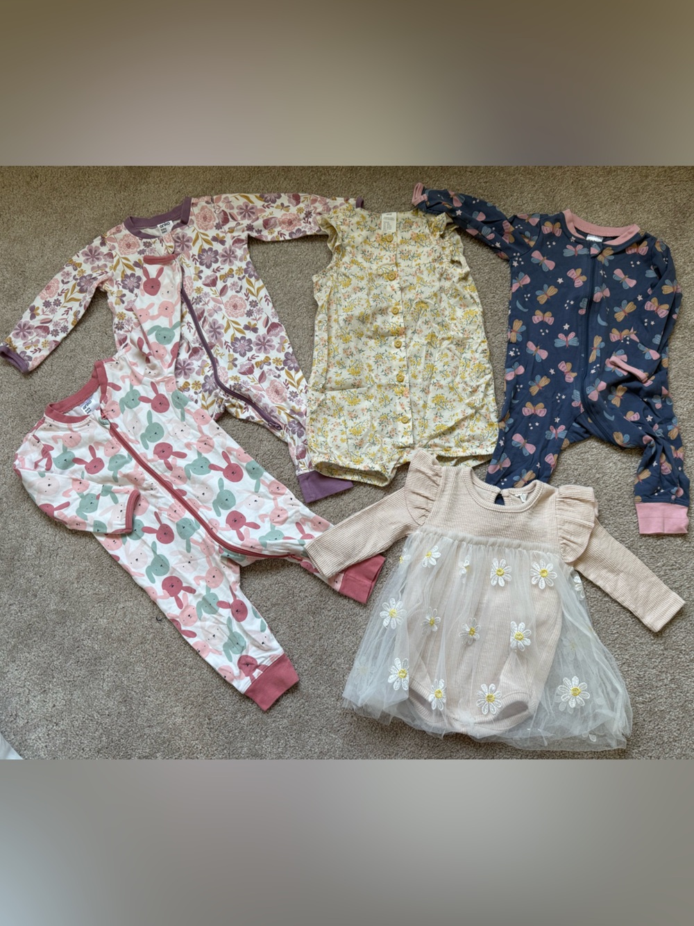 5 ITEMS for $20! BABY DAY & NIGHT BUNDLE - size 9-12 months!